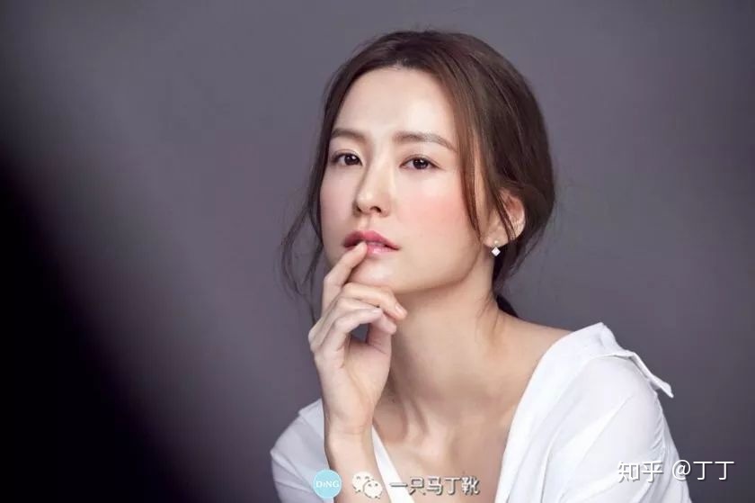 薄唇的李倩，为什么还是少女感满满？|？
