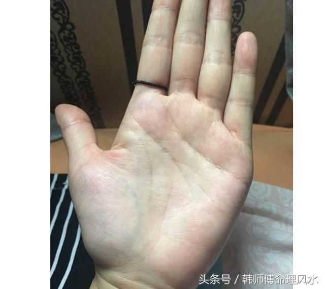 8、手上的婚姻线是哪一条:请问哪只手哪条线是女人的婚姻线