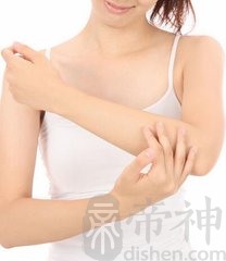 女人左手臂内侧有痣的女人好吗？