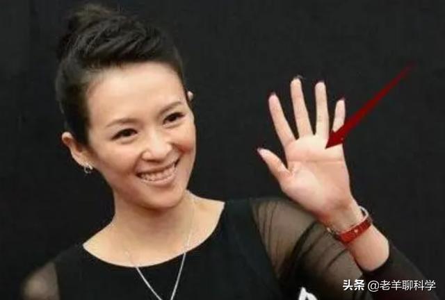 女人左手断掌代表什么意思，克夫克六亲不认！